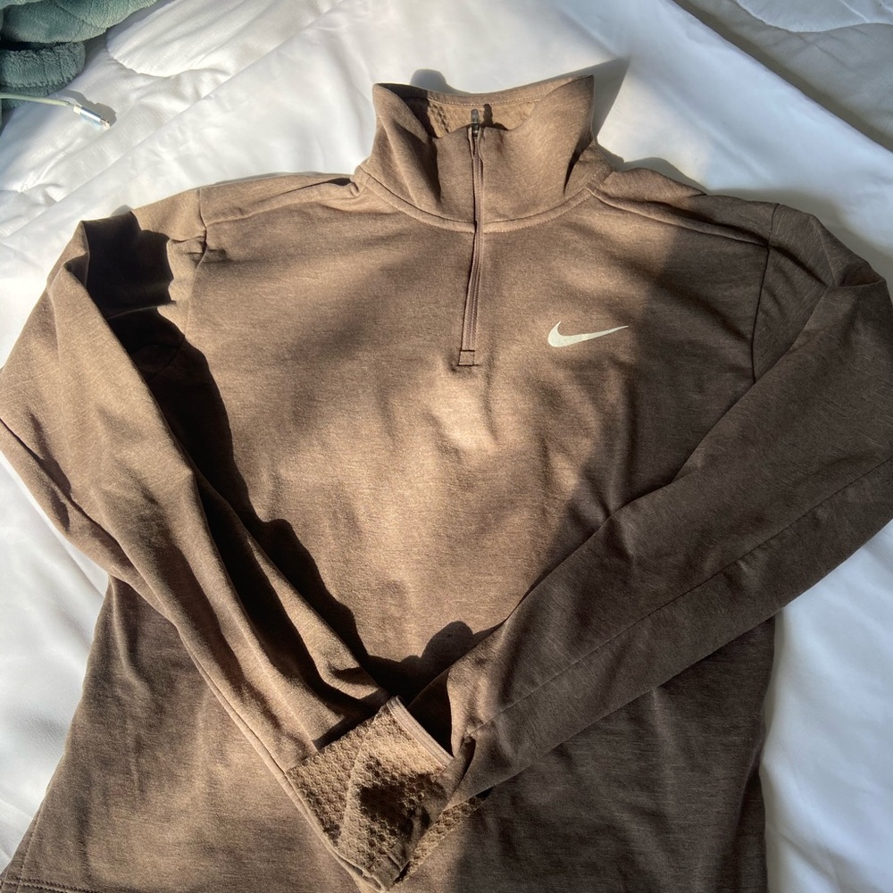 Nike pullover sweatshirt